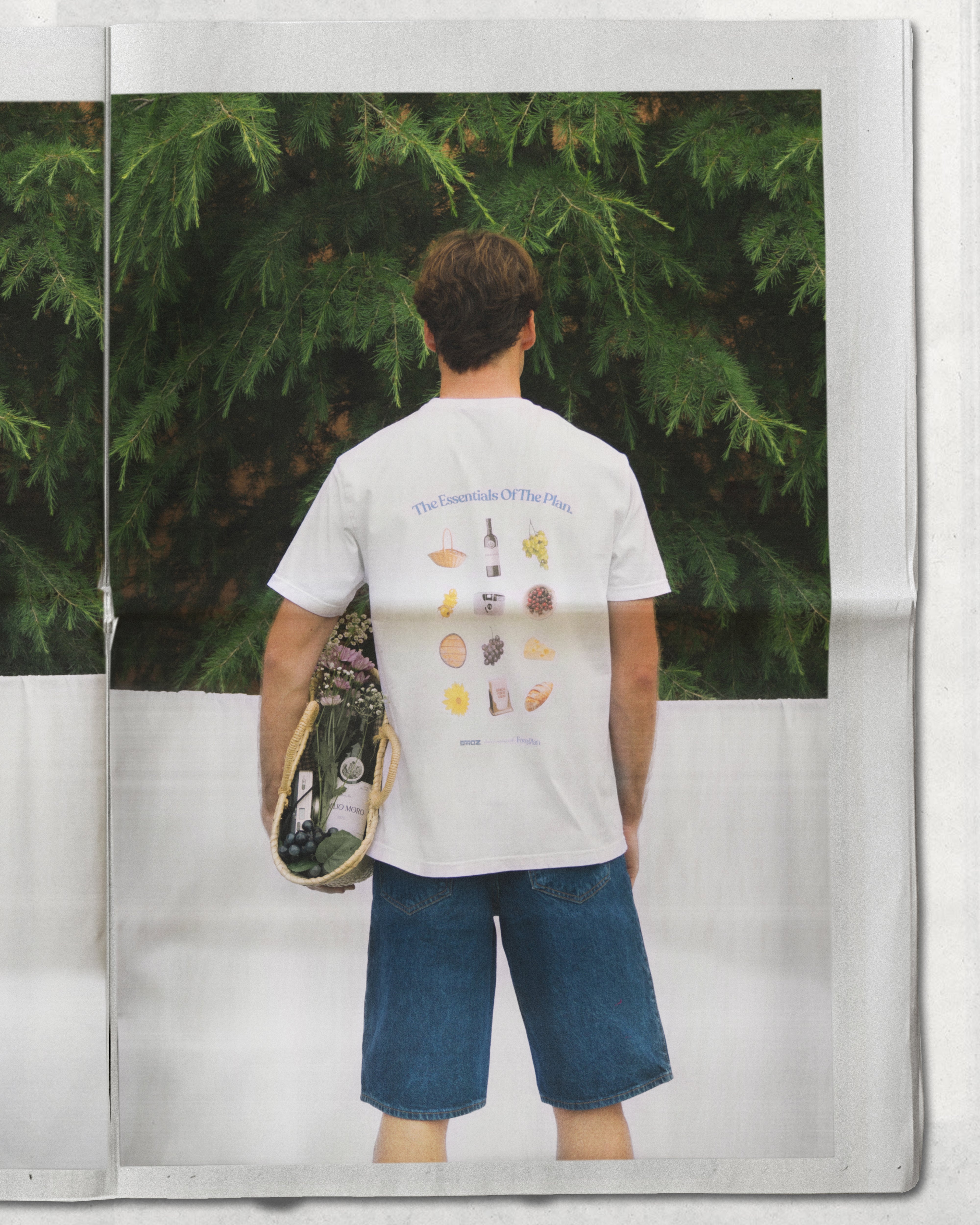 Camiseta blanca The Essentials - modelo colaboración vino FoogaPlan algodón premium