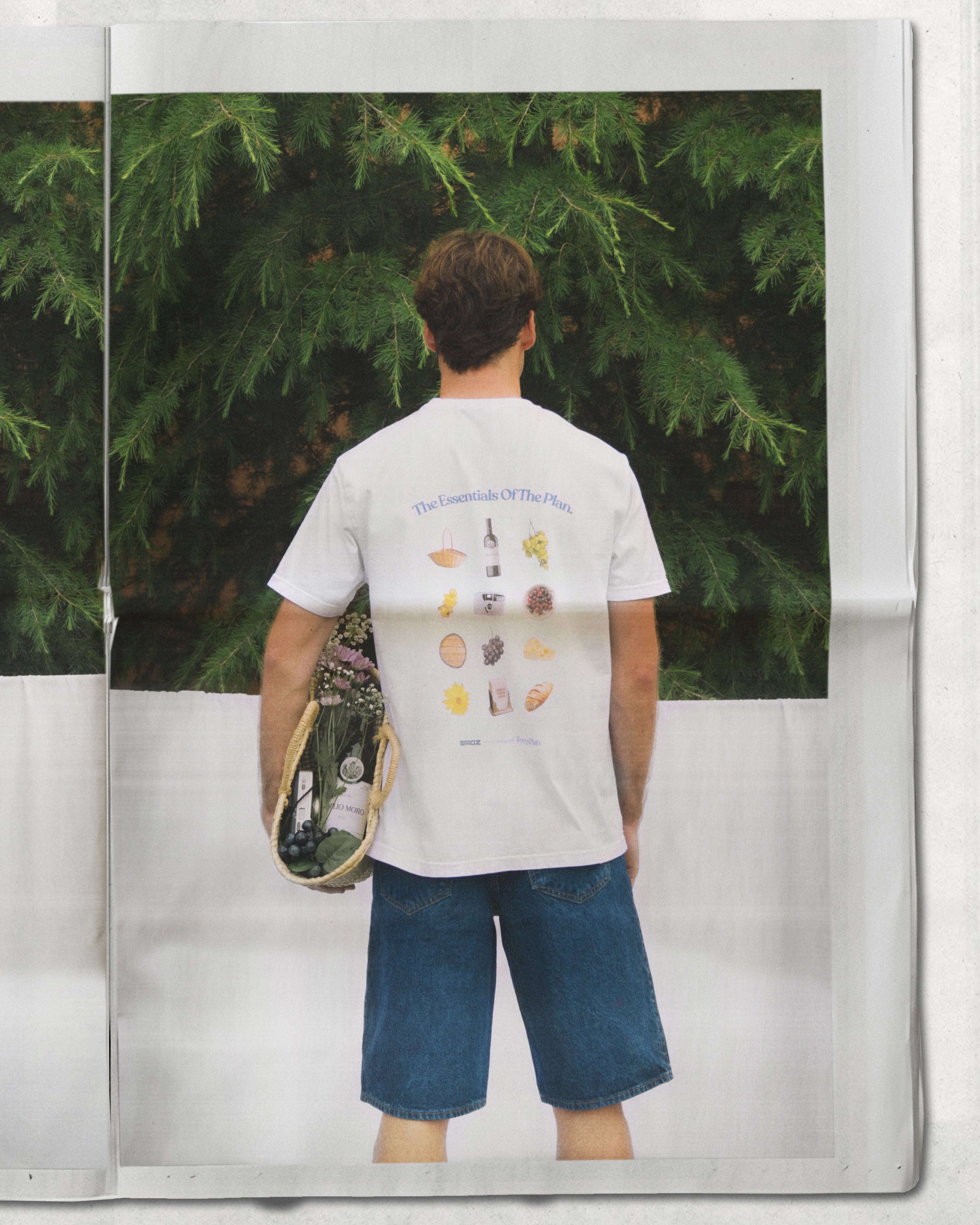 Camiseta blanca The Essentials - modelo colaboración vino FoogaPlan algodón premium