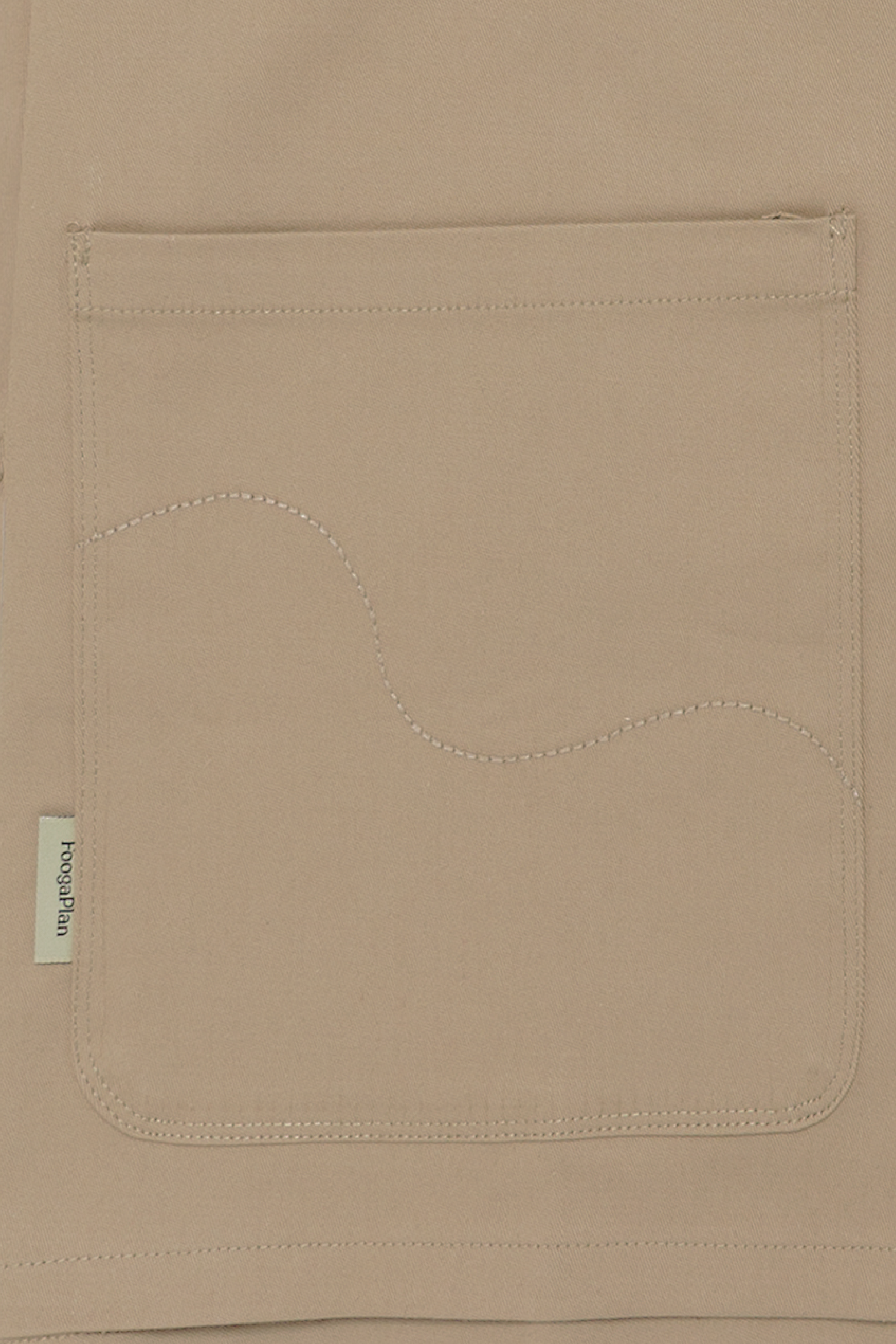 Camicia da carpentiere beige.