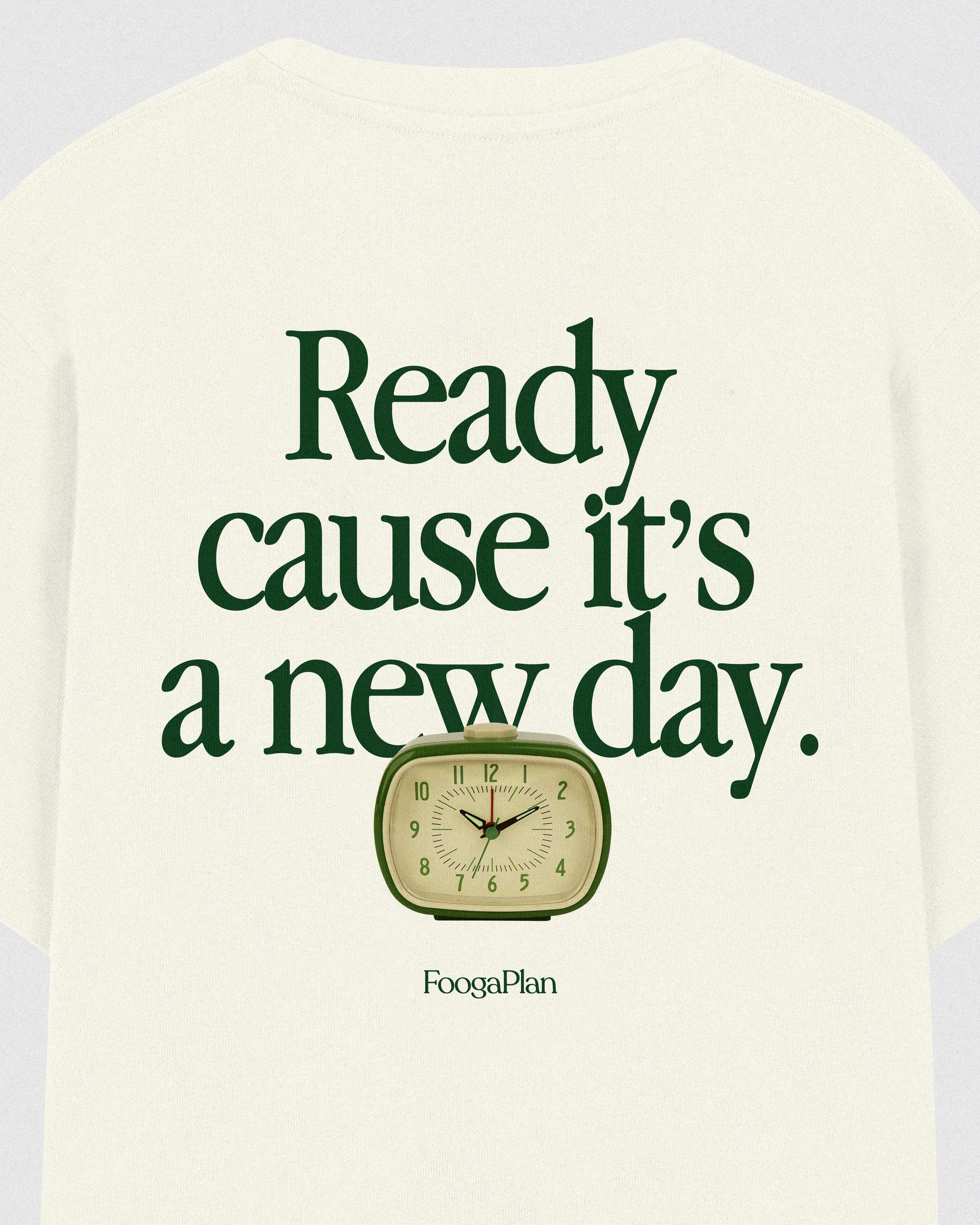 Detalle serigrafía trasera camiseta New Day - Diseño exclusivo sobre algodón beige