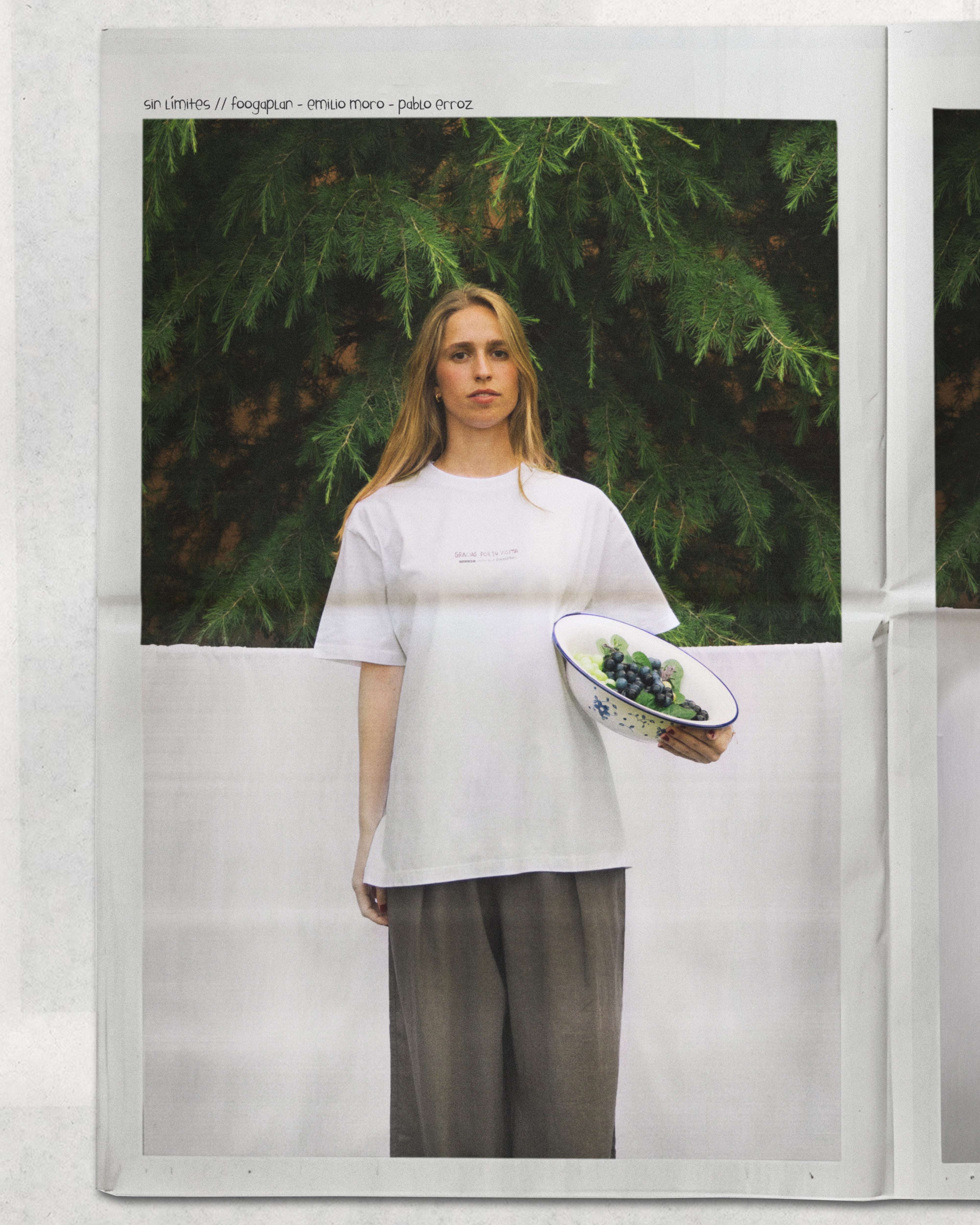 Camiseta Gracias Por Su Visita FoogaPlan x Pablo Erroz - modelo streetwear vino frontal