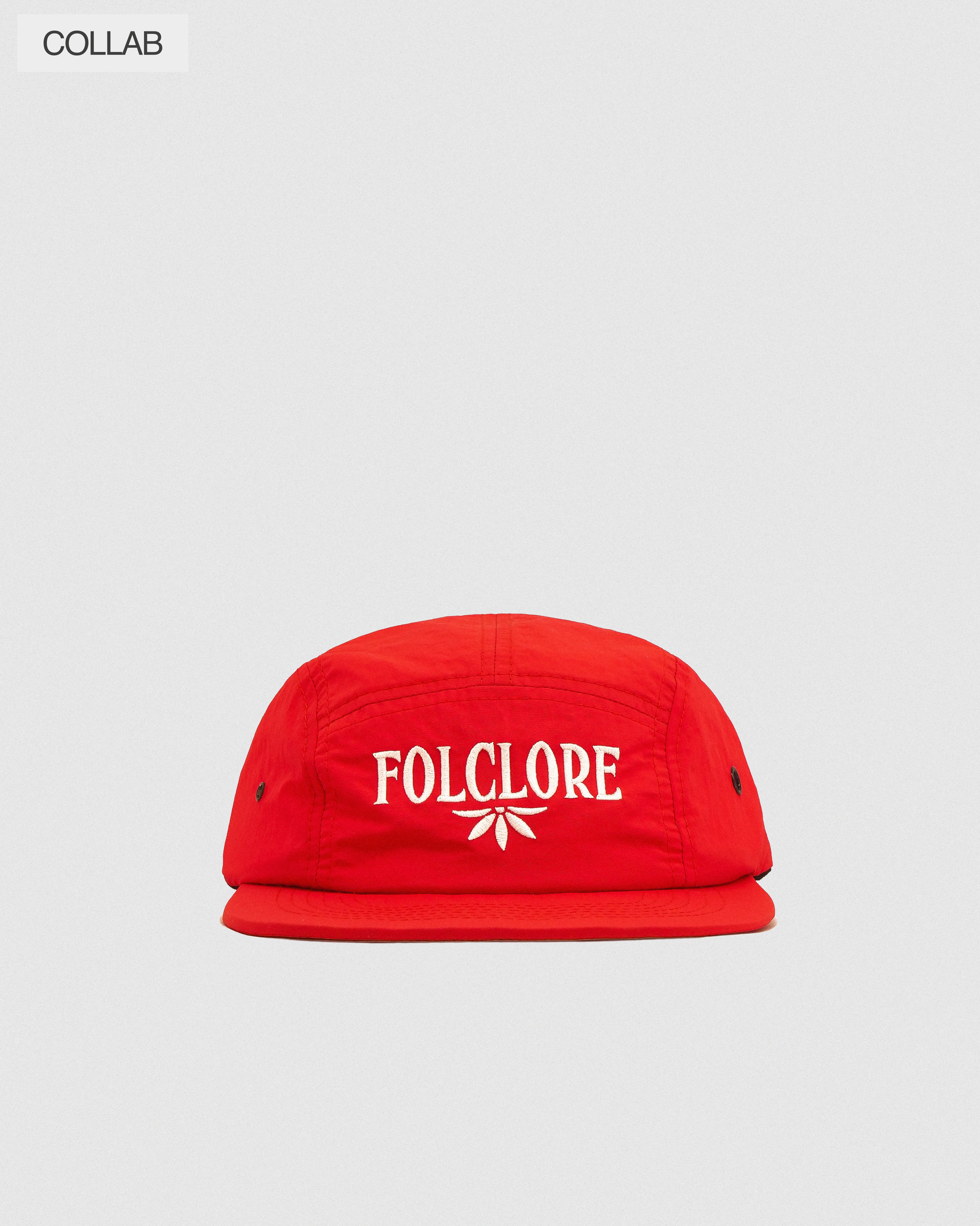 Gorra técnica roja FoogaPlan x Folclore - vista frontal con bordado crudo