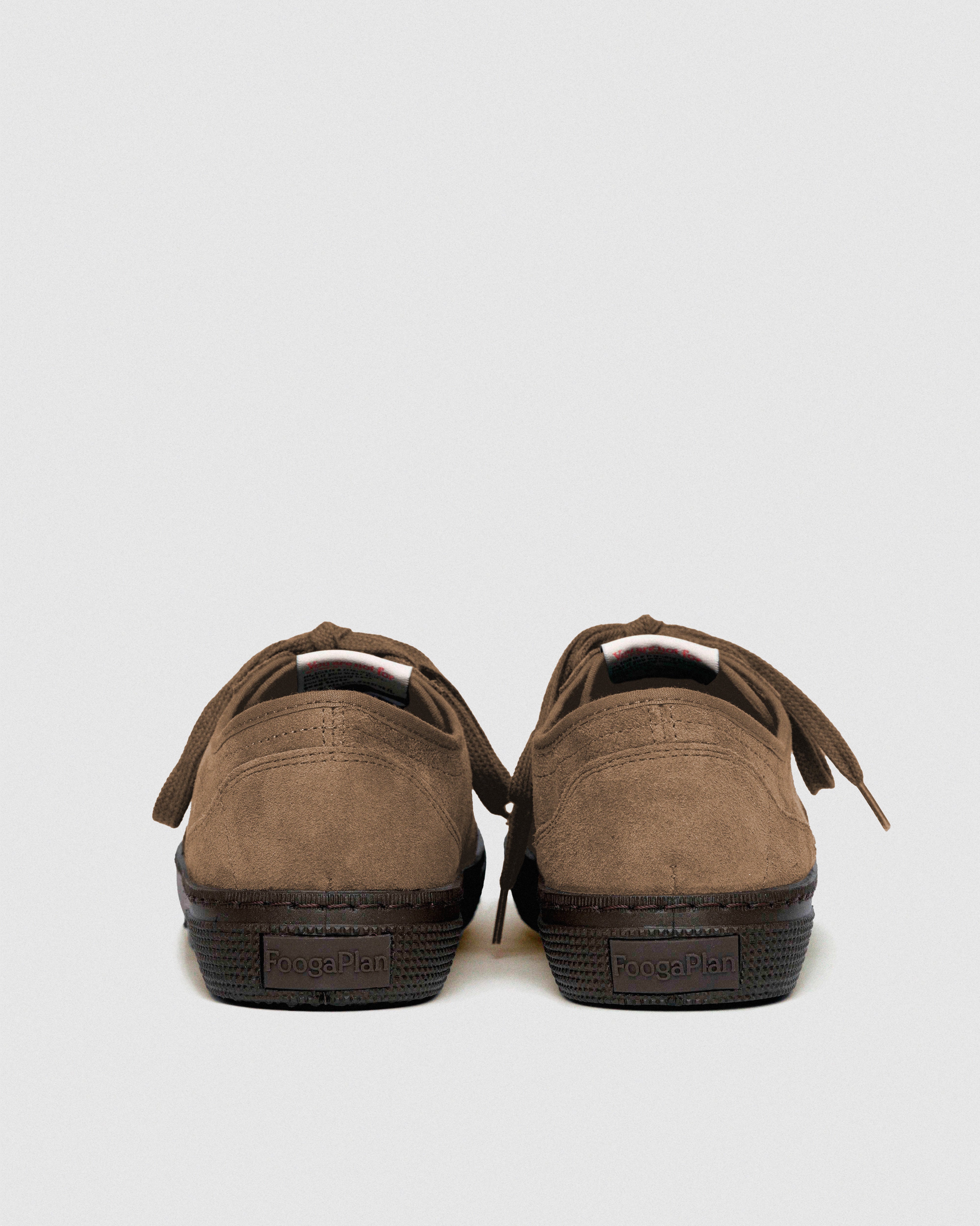 Zapatillas TROY Dune beige vista trasera - detalle suela goma ultraligera y costuras artesanales