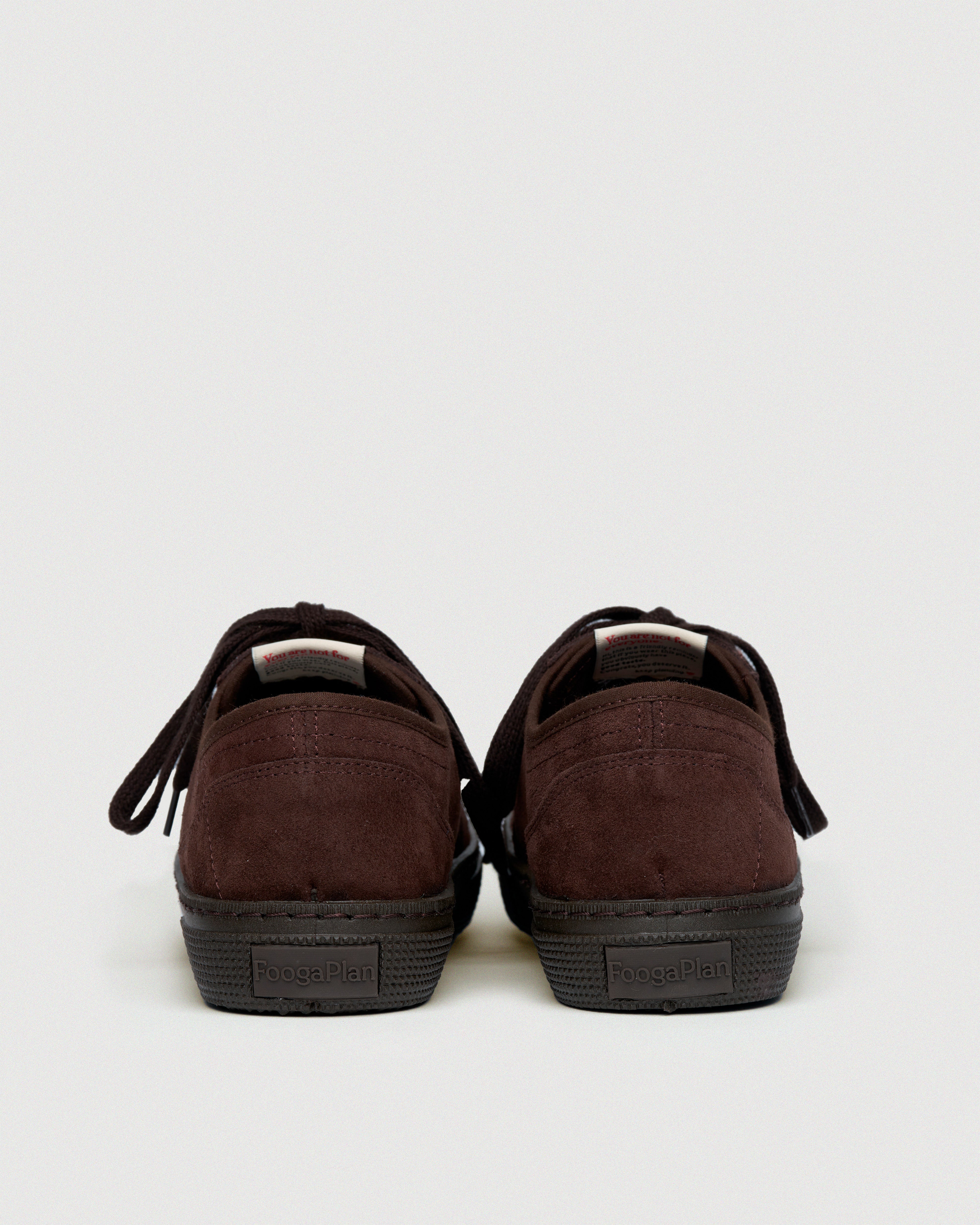 zapatilla sneaker marrón unisex serraje suela goma foogaplan