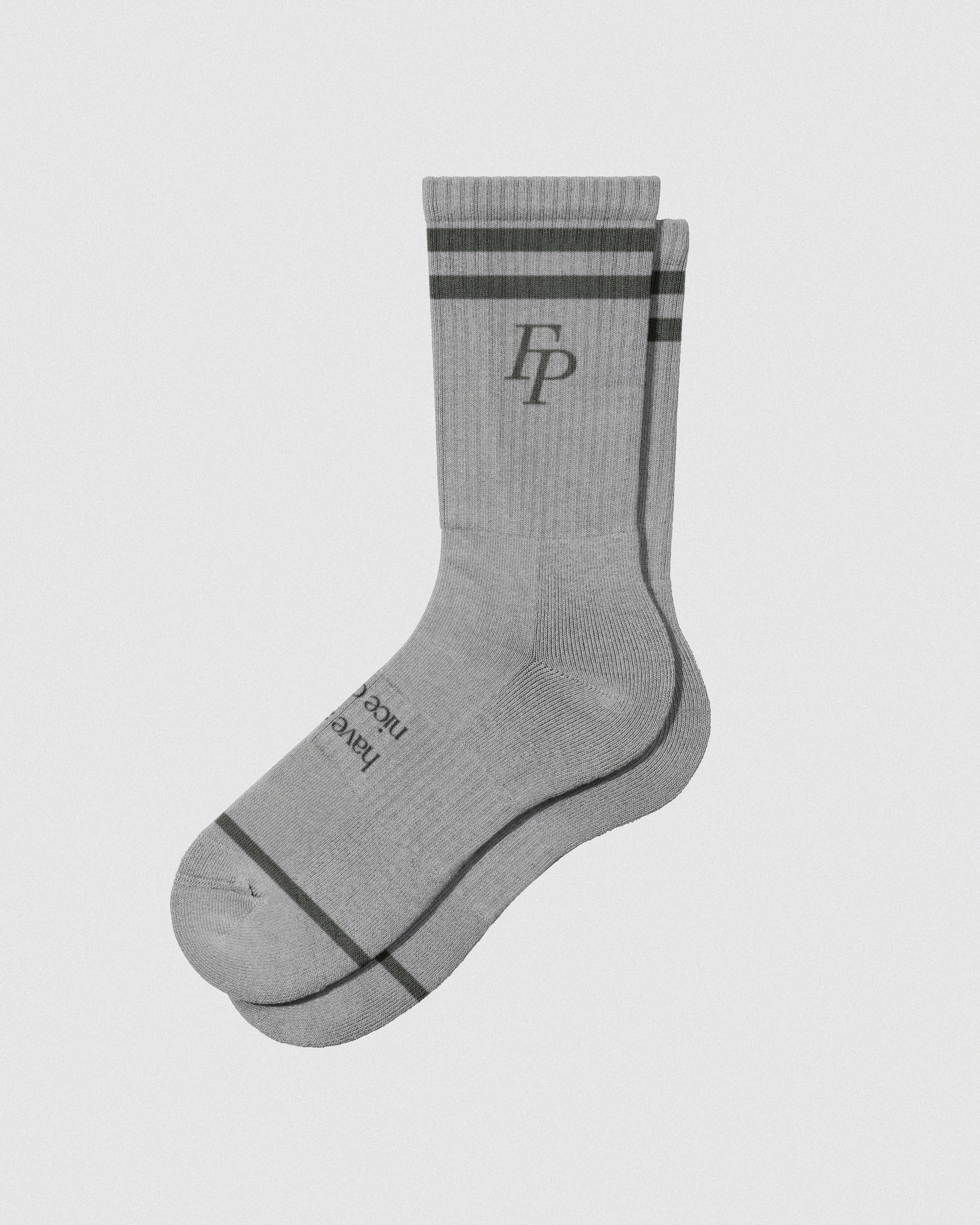 Calcetines FP Grey de algodón orgánico fabricados en España - Vista detalle del diseño gris