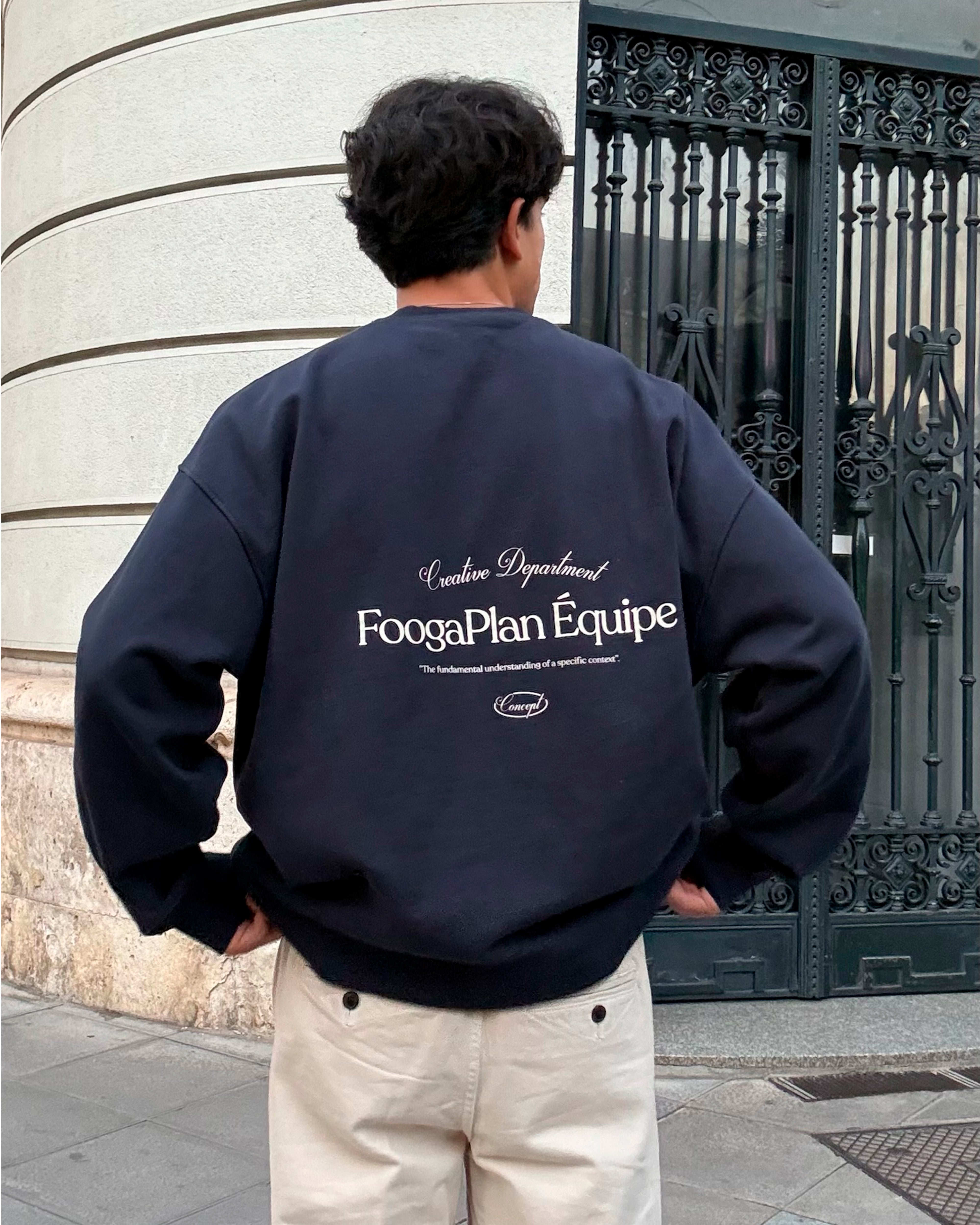 FoogaPlan Équipe Moonlight Crewneck Navy - Sudadera 100% algodón vista trasera modelo