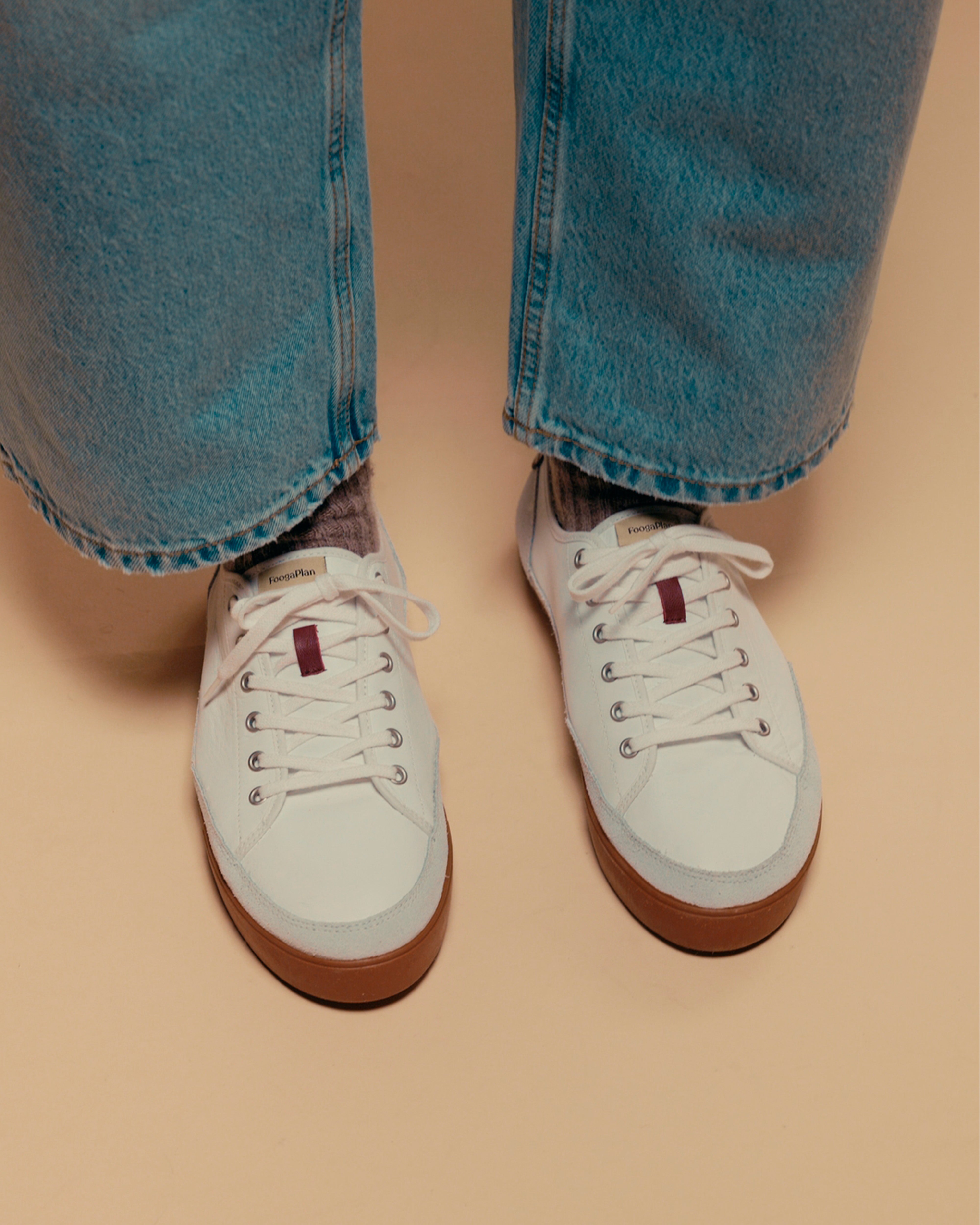 Zapatillas FoogaPlan ICON Helly beige detalle modelo, acabados premium y construcción artesanal