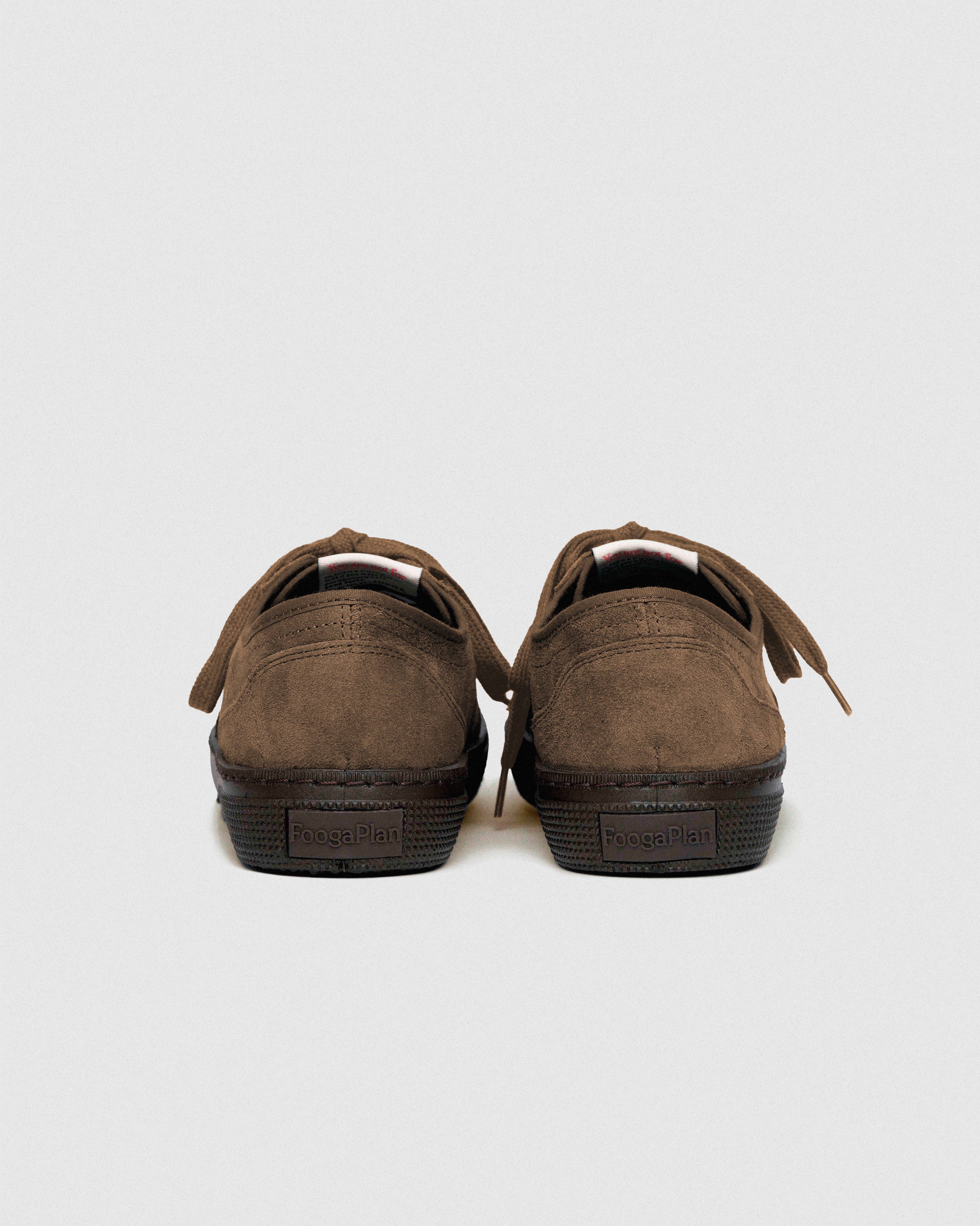 Zapatillas TROY Dune beige vista trasera - detalle suela goma ultraligera y costuras artesanales